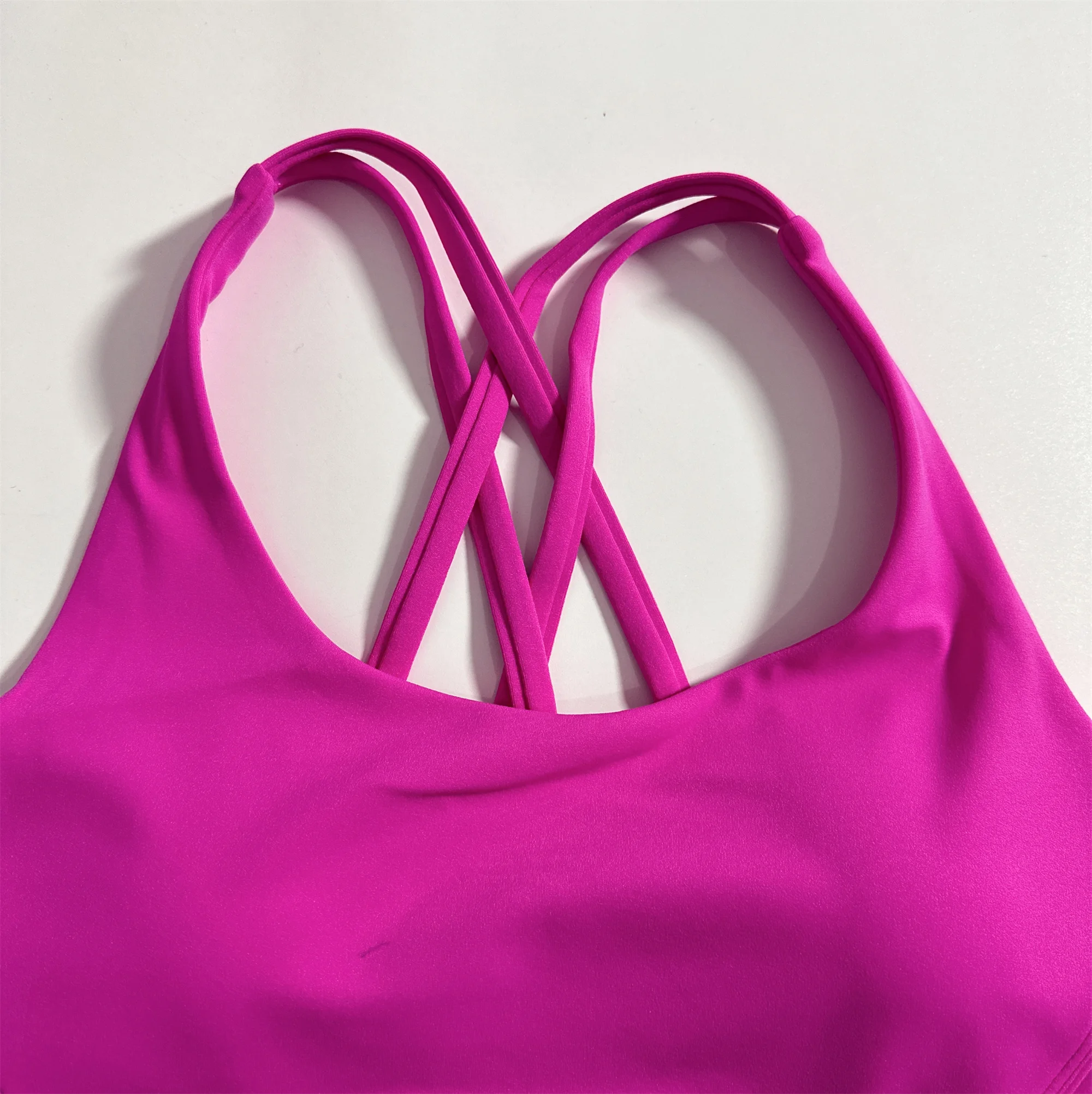 Solid Color Women Cross Back Fitness Underwear Soft Fitness Sport Bra Top Gym Yoga Athletic Workout With Chest Pad Comprehensive