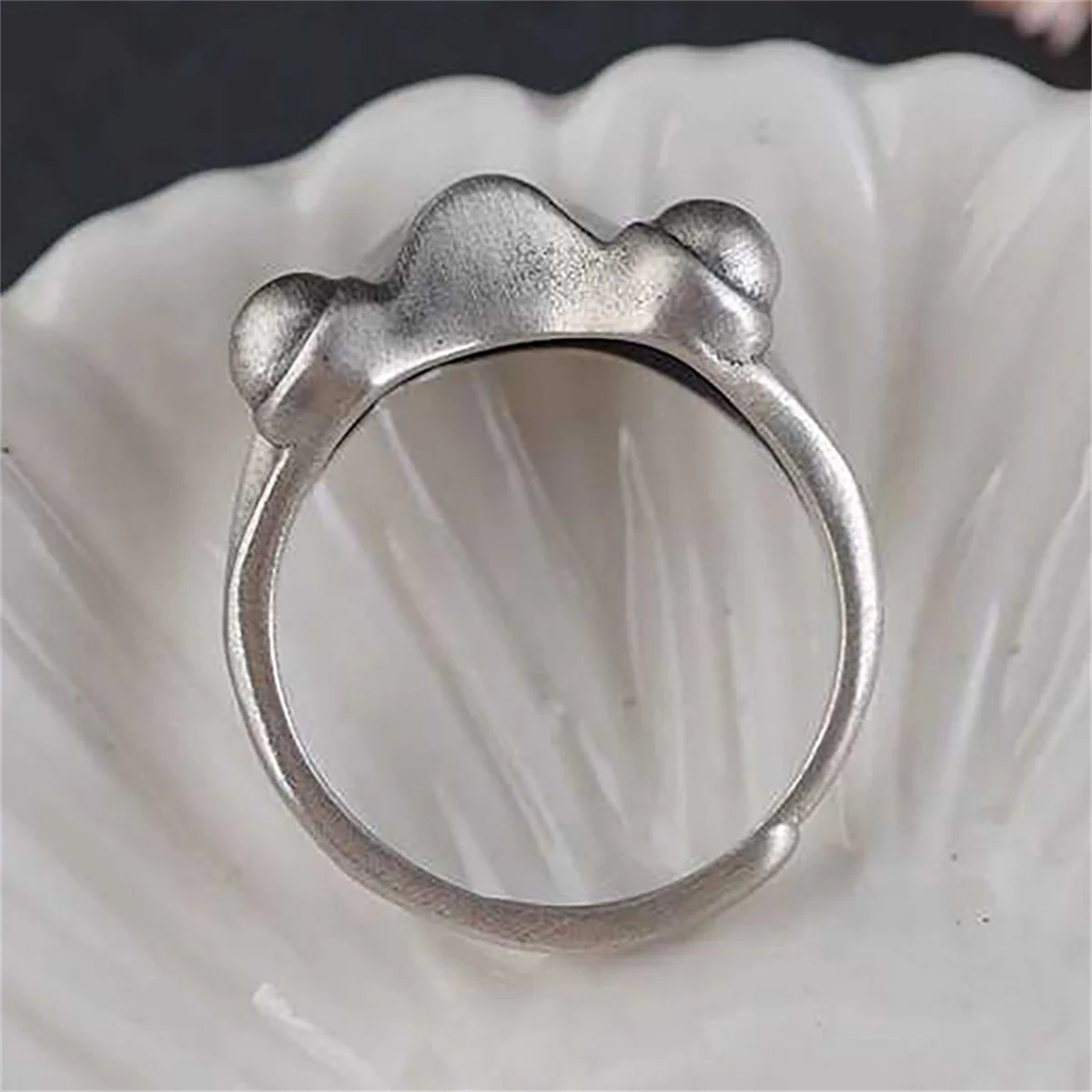 Silver Retro Animal Rings Artistic Design Silver Retro Animal Rings Artistic Design