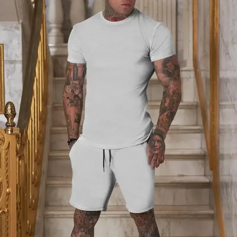 Men's sportswear short sleeved t-shirt and shorts set