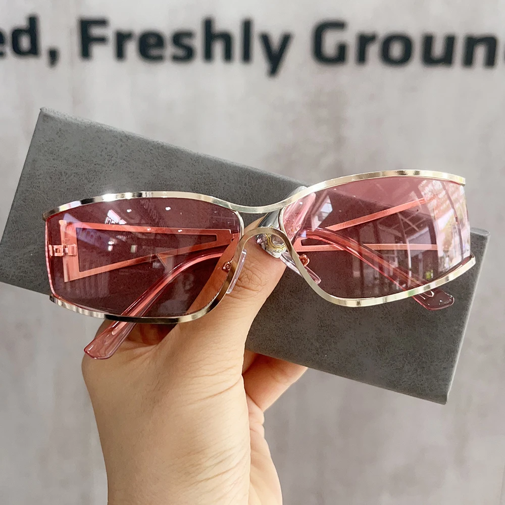 New Fashion Personalized Women's Y2K Sunglasses Retro Hollow Out Metal Eyeglass Frame Summer Tourism Sunshade Glasses 2024 New Fashion Personalized Women's Y2K Sunglasses Retro Hollow Out Metal Eyeglass Frame Summer Tourism Sunshade Glasses 2024
