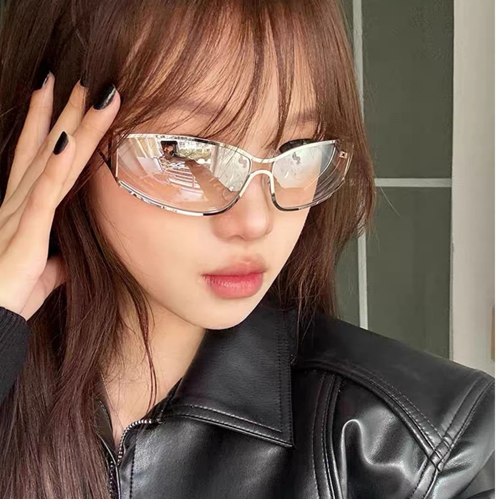 New Fashion Personalized Women's Y2K Sunglasses Retro Hollow Out Metal Eyeglass Frame Summer Tourism Sunshade Glasses 2024 New Fashion Personalized Women's Y2K Sunglasses Retro Hollow Out Metal Eyeglass Frame Summer Tourism Sunshade Glasses 2024